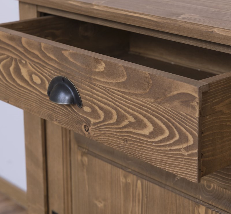 buffet-bas-bahut-portes-coulissantes-tiroirs-largeur-135cm-pin-massif-personnalisable-lokimob-LM171-C001-cire-brun-1