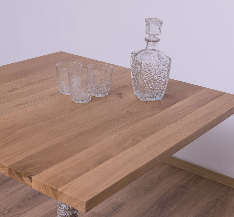 table-de-bistrot-plateau-carre-largeur-80cm-hauteur-78cm-pin-massif-personnalisable-lokimob-LM675-plateau-chene-TopV061-BP070-3